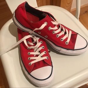 Red converse all stars ♥️